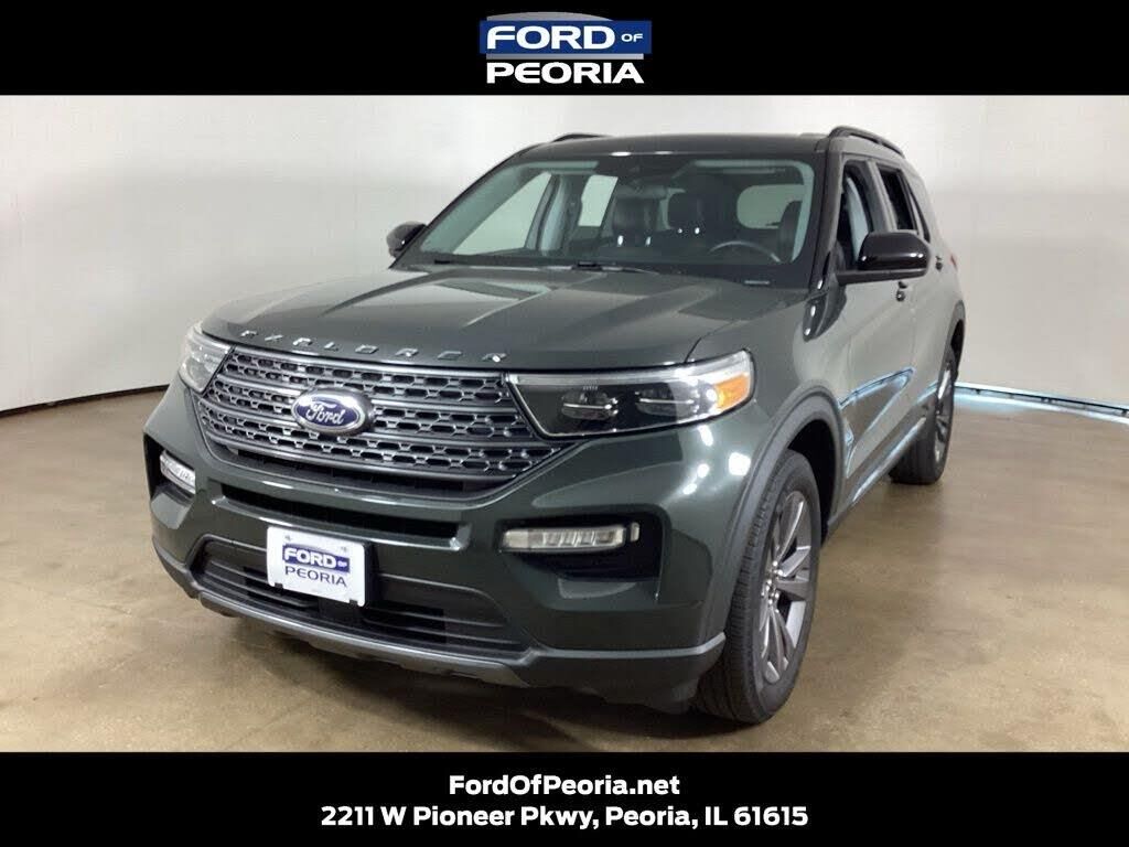 2024 Ford Explorer XLT — photo 1 of 14