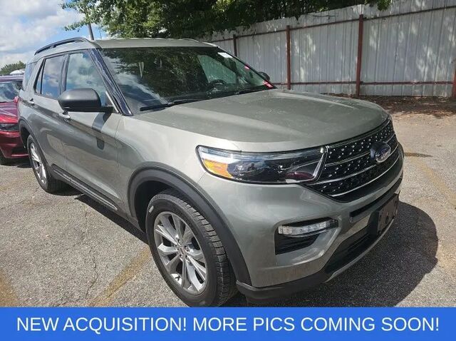 2020 Ford Explorer XLT — photo 1 of 6