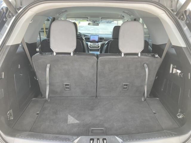 2020 Ford Explorer XLT — photo 1 of 13
