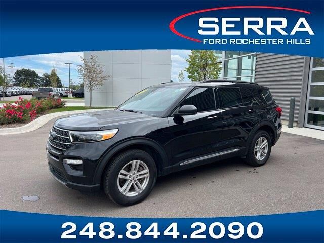 2023 Ford Explorer XLT — photo 1 of 13