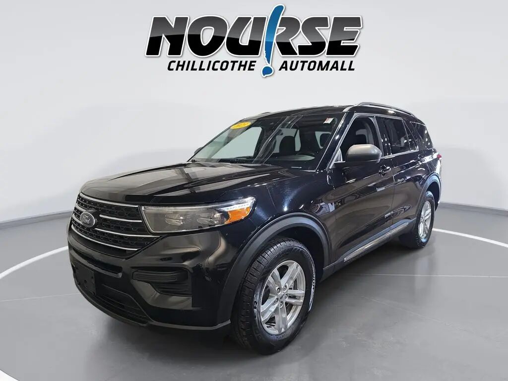 2023 Ford Explorer XLT — photo 1 of 13