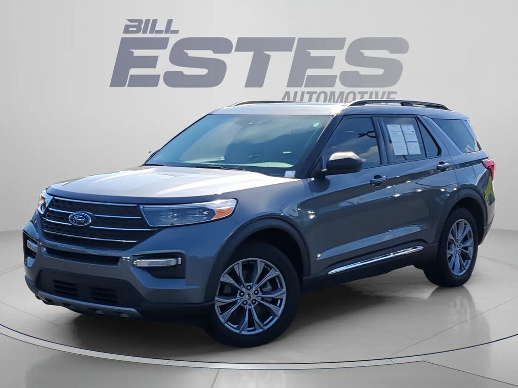 2023 Ford Explorer XLT — photo 1 of 26
