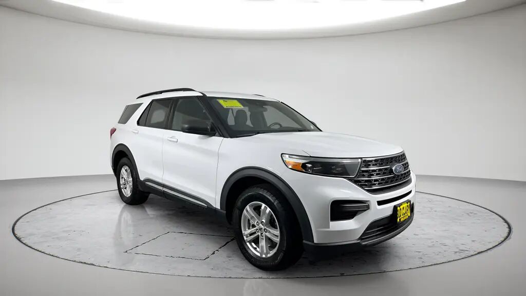 2020 Ford Explorer XLT — photo 1 of 26
