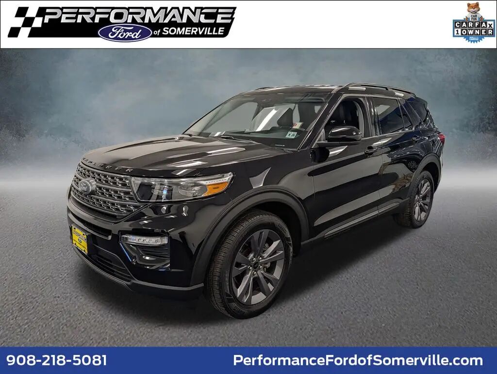 2023 Ford Explorer XLT — photo 1 of 13