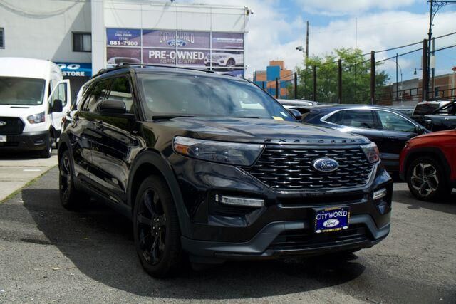 2022 Ford Explorer ST-Line