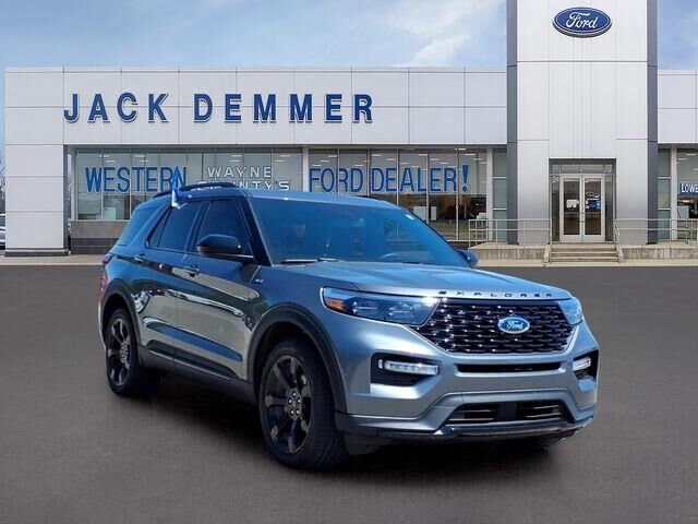 2024 Ford Explorer ST-Line