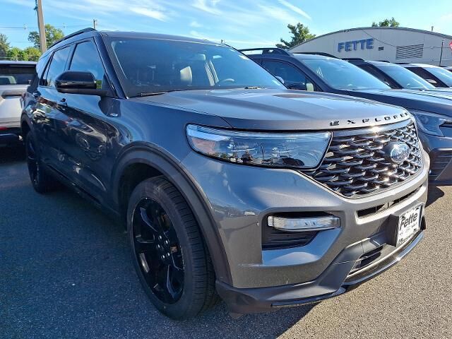 2023 Ford Explorer ST-Line