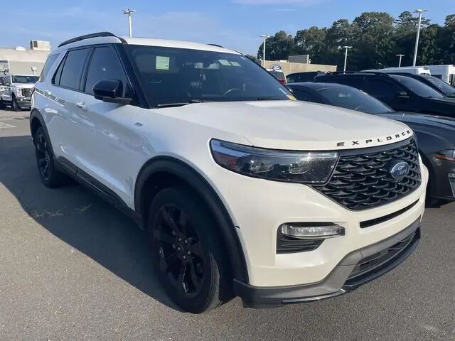 2022 Ford Explorer ST-Line