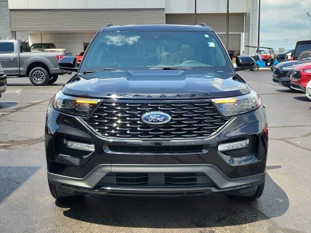 2024 Ford Explorer ST-Line