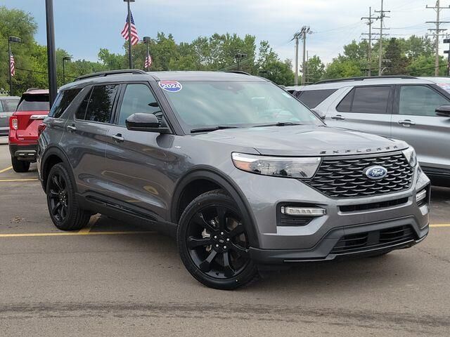 2024 Ford Explorer ST-Line