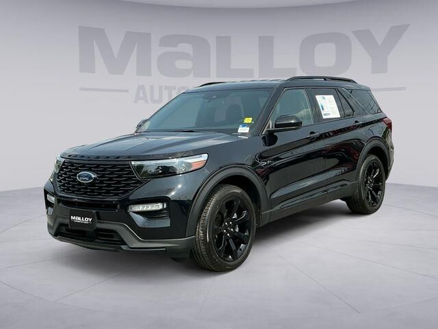 2023 Ford Explorer ST-Line — photo 1 of 13
