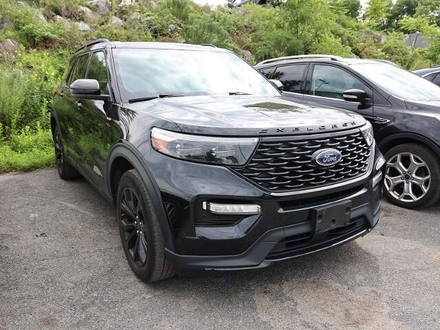 2024 Ford Explorer ST-Line — photo 1 of 13