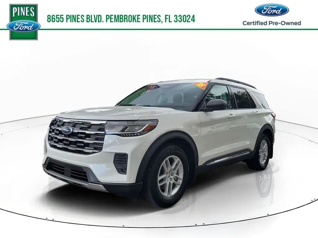 2025 Ford Explorer Active — photo 1 of 13