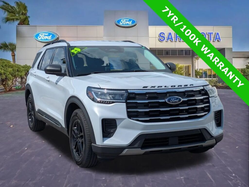 2025 Ford Explorer Active — photo 1 of 7