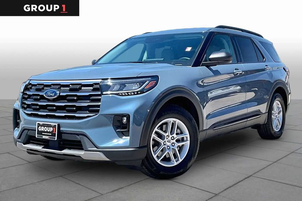 2026 Ford Explorer Active — photo 1 of 12