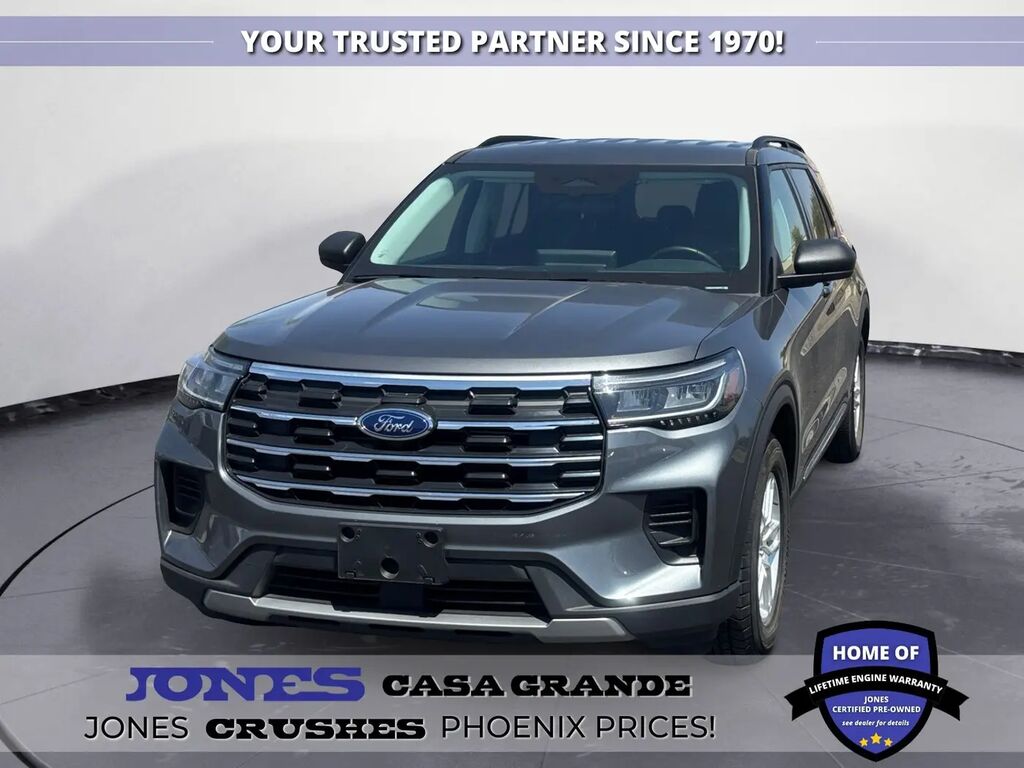 2025 Ford Explorer Active — photo 1 of 12