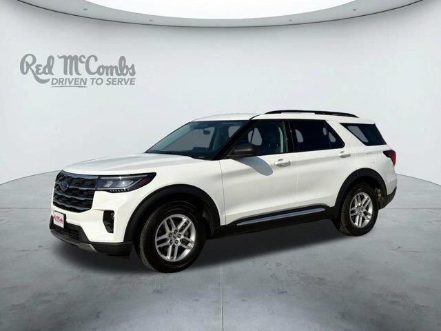 2025 Ford Explorer Active — photo 1 of 13