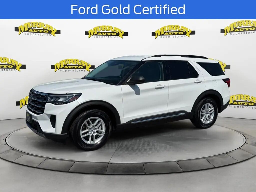 2025 Ford Explorer Active — photo 1 of 32