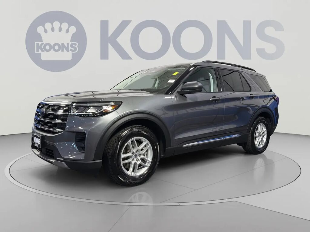 2025 Ford Explorer Active — photo 1 of 15