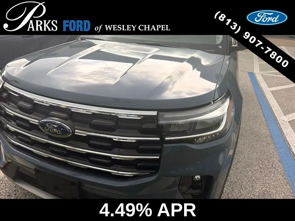 2025 Ford Explorer Active — photo 1 of 39