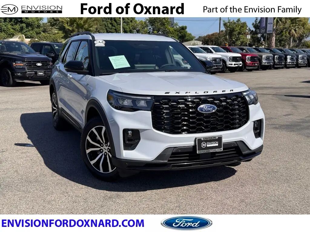 2026 Ford Explorer ST-Line — photo 1 of 13