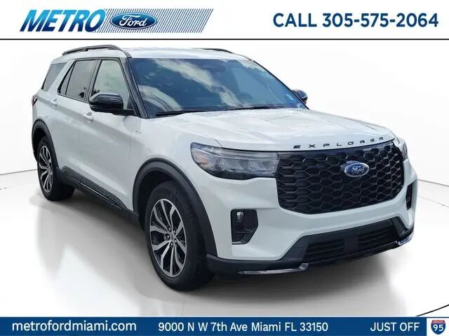 2025 Ford Explorer ST-Line