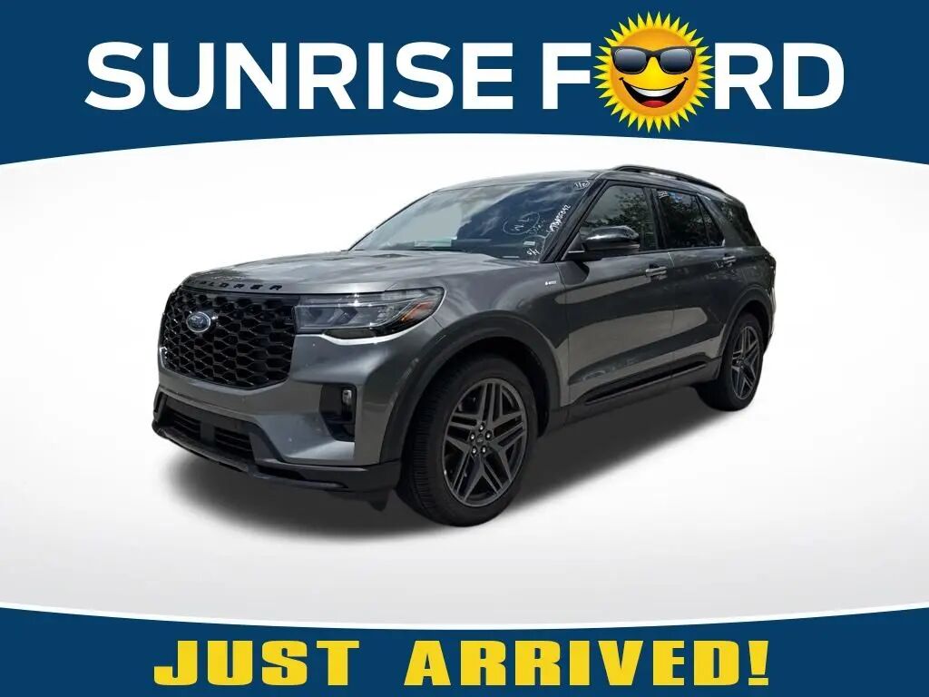 2026 Ford Explorer ST-Line — photo 1 of 21