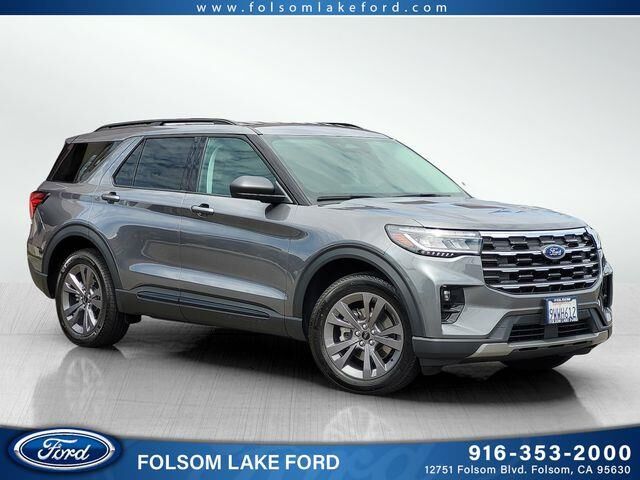 2026 Ford Explorer Active — photo 1 of 13