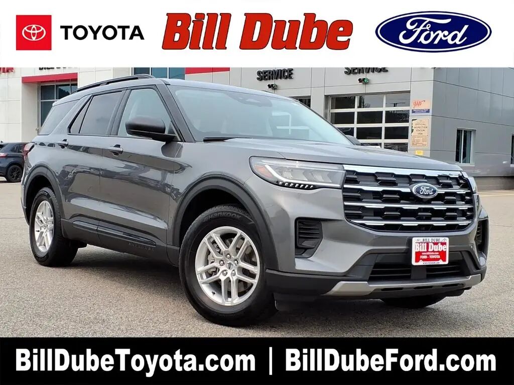 2026 Ford Explorer Active — photo 1 of 13