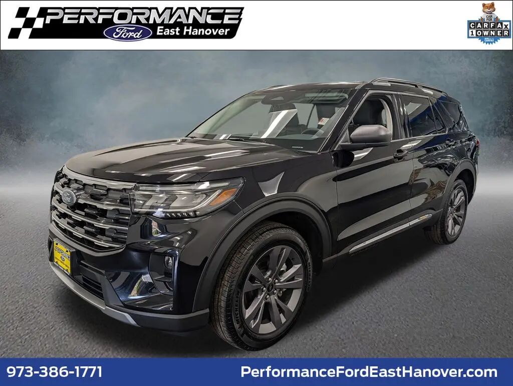 2025 Ford Explorer Active — photo 1 of 13