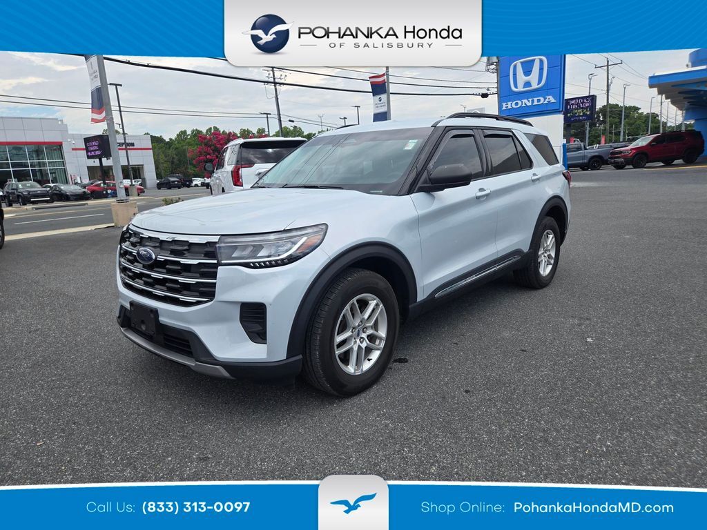 2025 Ford Explorer Active — photo 1 of 13