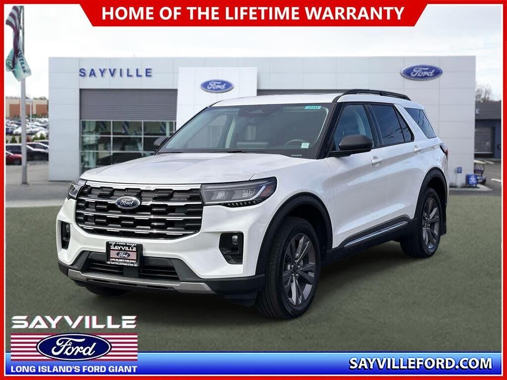 2025 Ford Explorer Active — photo 1 of 14