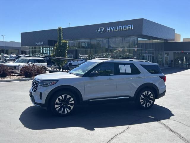 2025 Ford Explorer Platinum — photo 1 of 13
