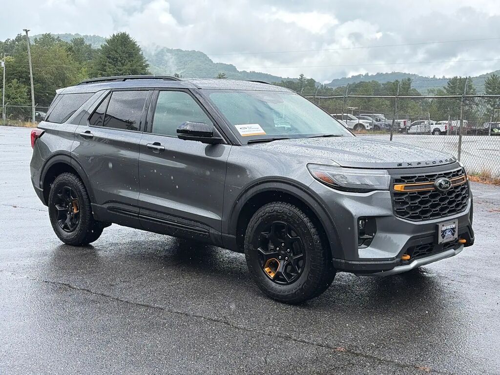 2026 Ford Explorer Tremor — photo 1 of 13