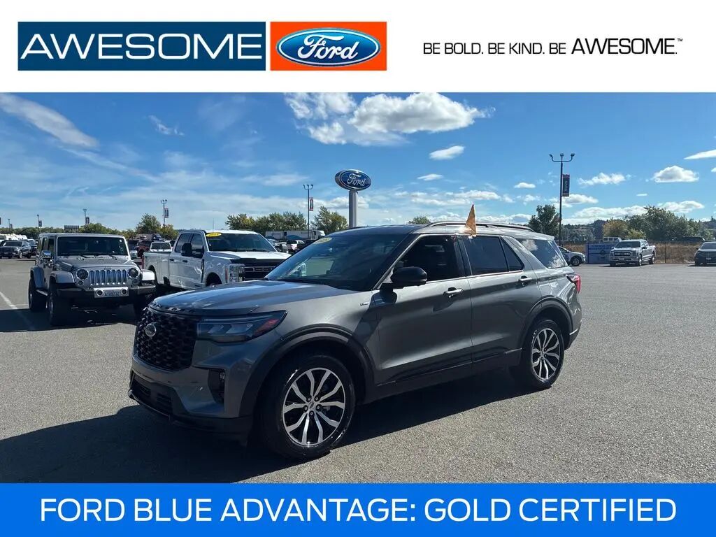 2025 Ford Explorer ST-Line — photo 1 of 10