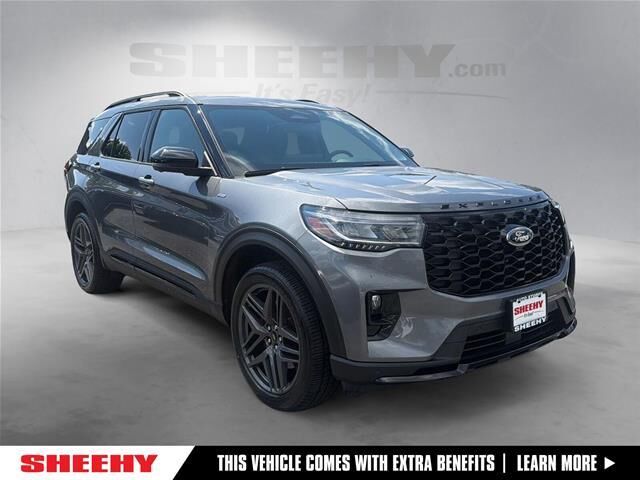 2025 Ford Explorer ST-Line — photo 1 of 13