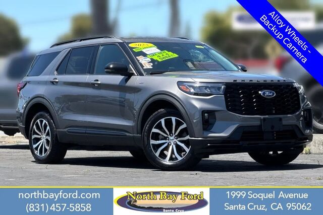 2025 Ford Explorer ST-Line