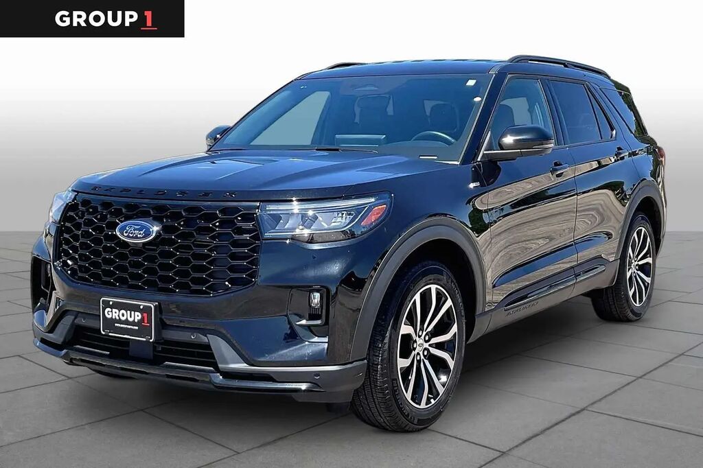 2026 Ford Explorer ST-Line — photo 1 of 12