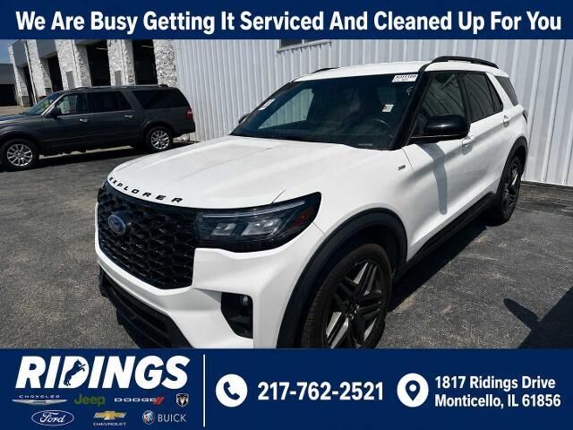 2025 Ford Explorer ST-Line