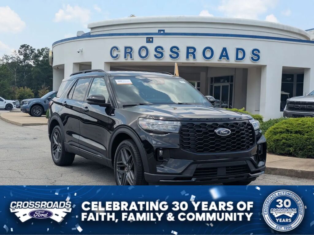 2025 Ford Explorer ST-Line — photo 1 of 13