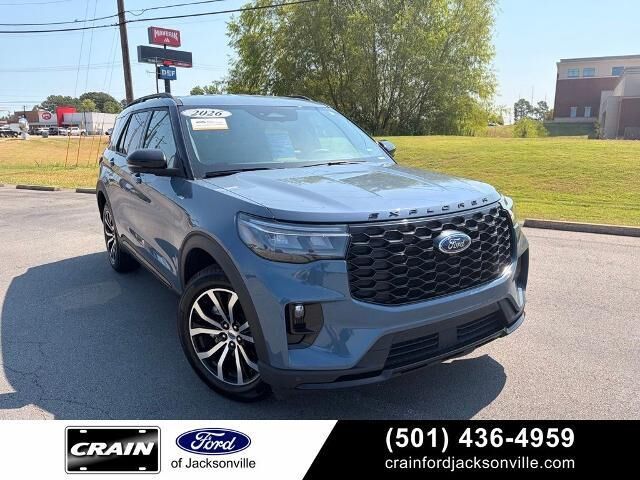 2026 Ford Explorer ST-Line — photo 1 of 13