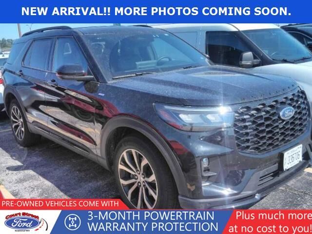 2026 Ford Explorer ST-Line — photo 1 of 13
