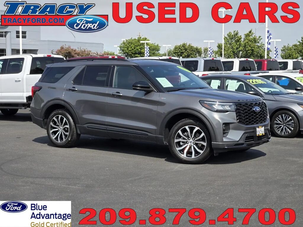 2025 Ford Explorer ST-Line — photo 1 of 13