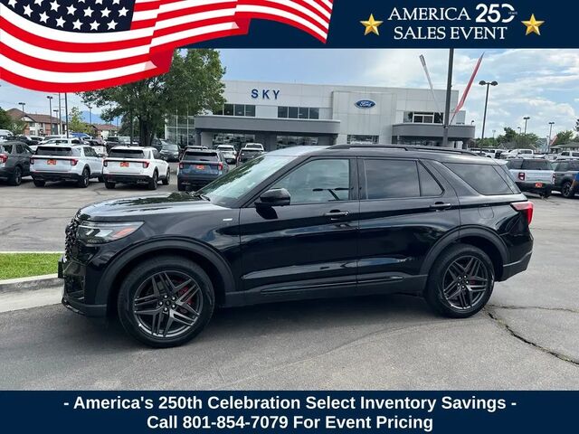 2025 Ford Explorer ST-Line