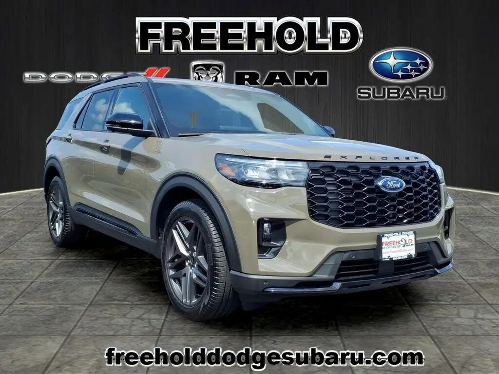 2026 Ford Explorer ST-Line — photo 1 of 13