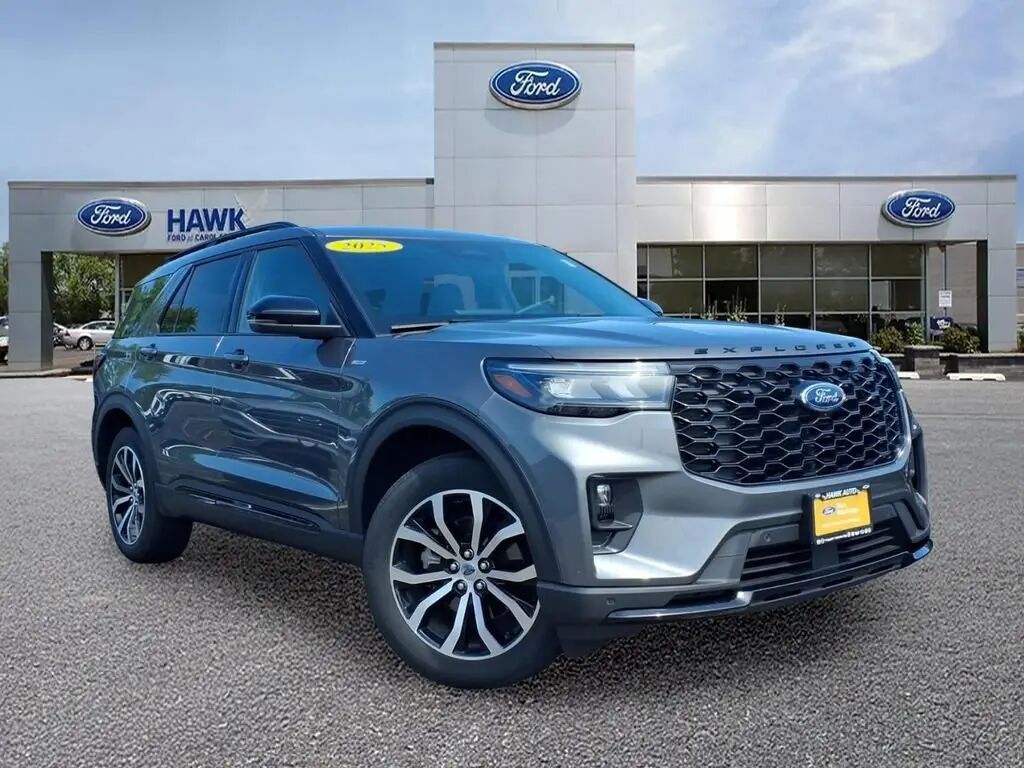 2025 Ford Explorer ST-Line — photo 1 of 13