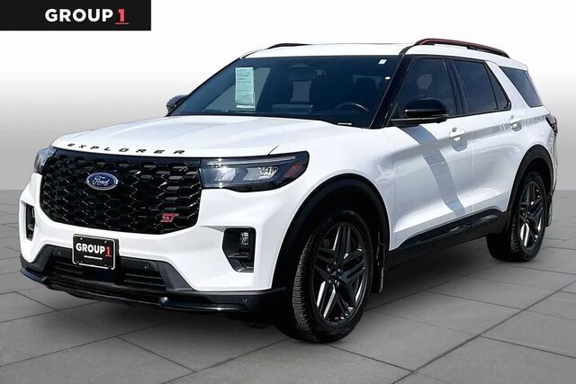 2025 Ford Explorer ST