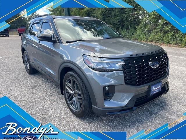 2025 Ford Explorer ST — photo 1 of 13