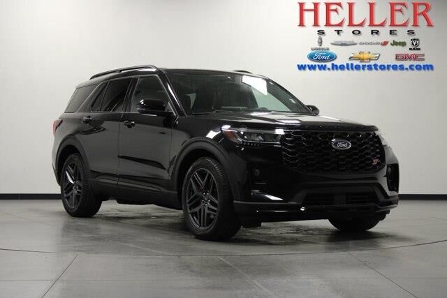 2025 Ford Explorer ST — photo 1 of 13