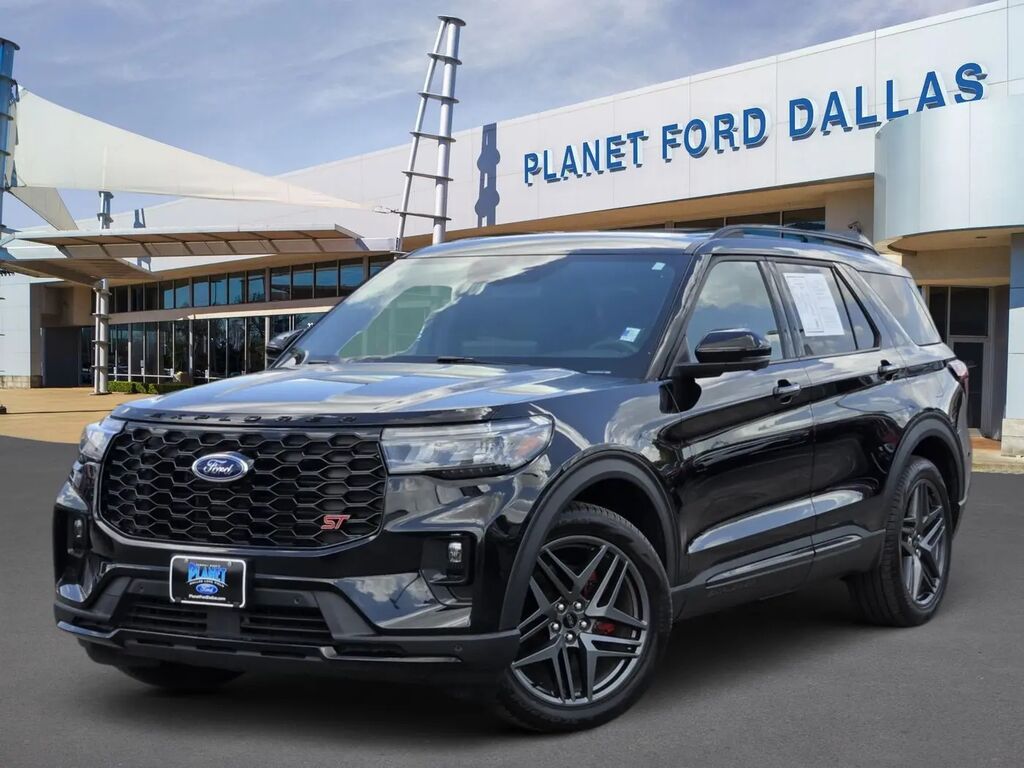 2025 Ford Explorer ST — photo 1 of 13